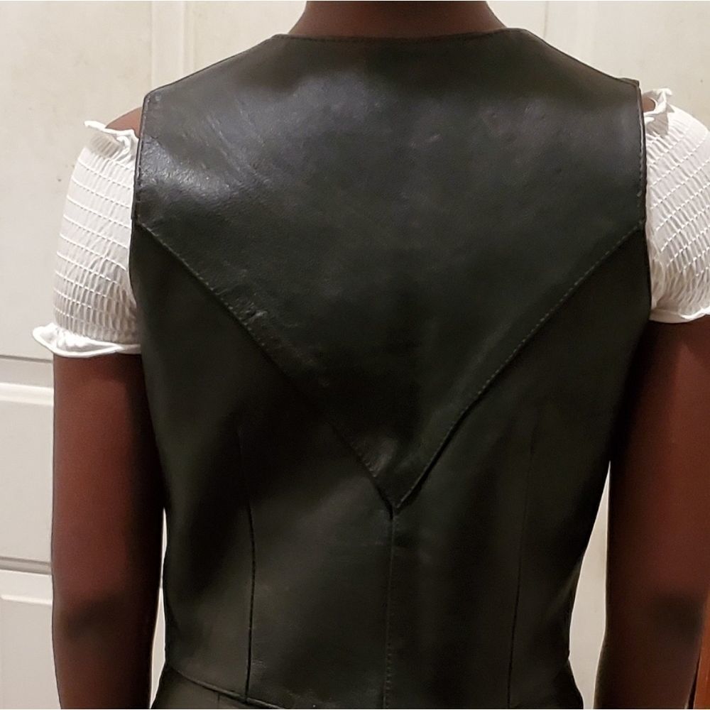 Hot Leathers genuine black leather motocycle vest - Picture 4 of 8